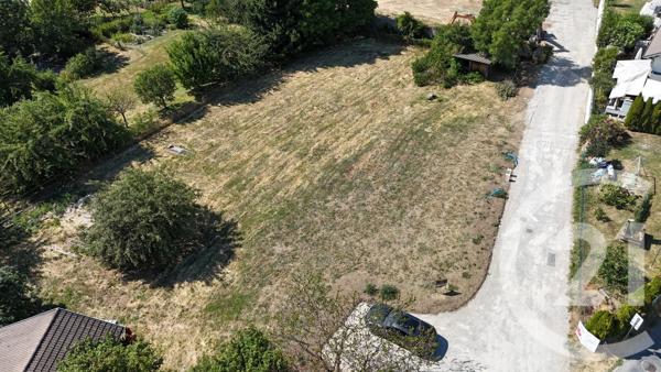 Terrain à vendre  615 m 2   CRANVES SALES  - 74