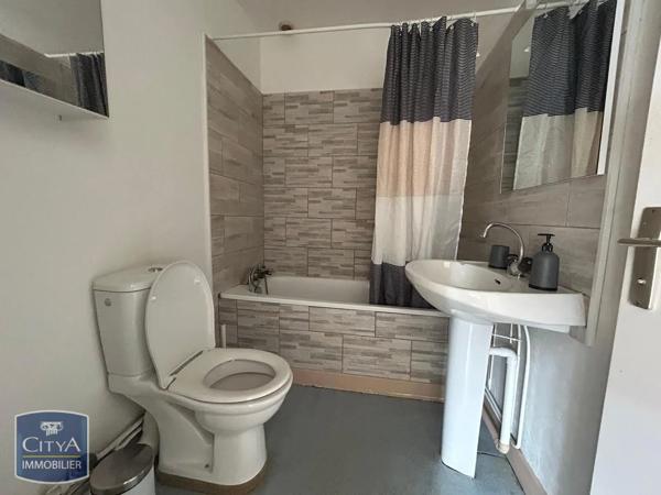 Appartement à louer 2 pièces 29m² Vichy (03200)