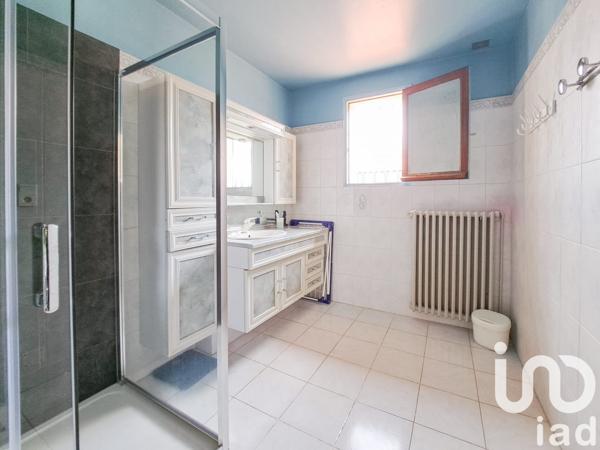 Maison à vendre 6 pièces 160 m² Saint-Sulpice-la-Pointe