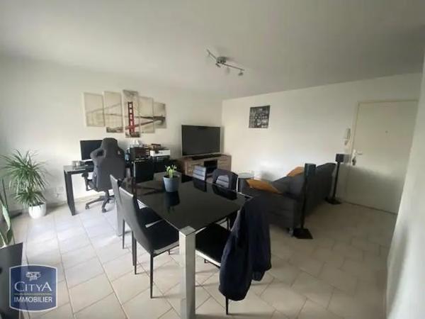 Appartement à louer 2 pièces 49.5m² Toul (54200)