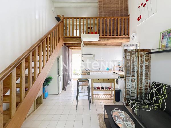 VENELLES - Villa 4 chambres avec piscine sur terrain arboré de 4 000 m² - T1 attenant avec entrée indépendante