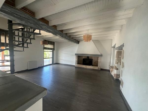 Maison Aiguillon 4 pièce(s) 137 m2