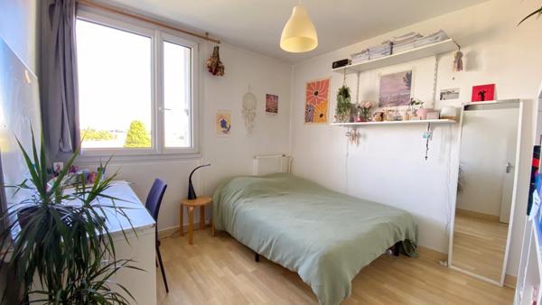 APPARTEMENT 3 CHAMBRES, BALLAINVILLIERS VILLAGE