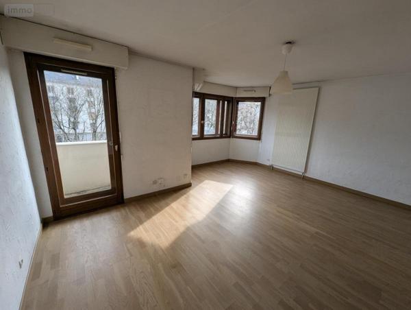 Appartement à vendre à Chambéry en Savoie (73000), ref : 73006-290