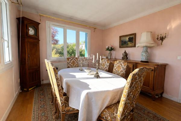 Maison Triel Sur Seine 6 pièce(s) 219 m2 €489 000 ** - Référence 1748