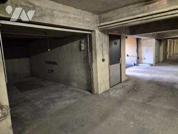 GARAGE PROCHE HOPITAL