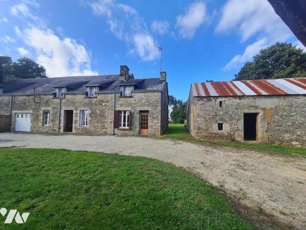 À Vendre à Radenac Maison semi-mitoyenne à rénover 