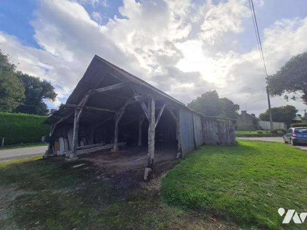 À Vendre à Radenac Maison semi-mitoyenne à rénover 