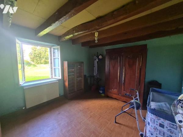 À Vendre à Radenac Maison semi-mitoyenne à rénover 