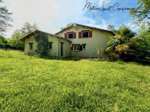 Maison à vendre 6 pièces  BASSILLAC ET AUBEROCHE (24)