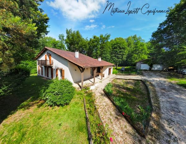 Maison à vendre 6 pièces  BASSILLAC ET AUBEROCHE (24)