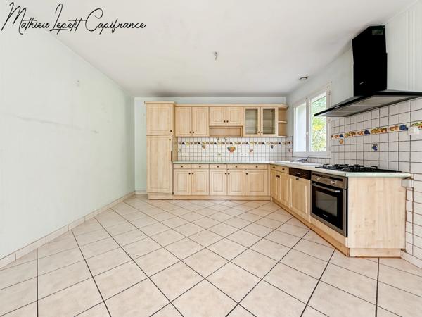 Maison à vendre 6 pièces  BASSILLAC ET AUBEROCHE (24)