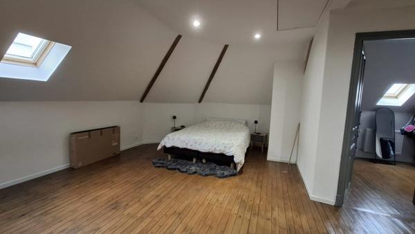 SAINT QUENTIN (02100) A VENDRE Maison Rénovée de 175m2, 4 Chambres, Cour