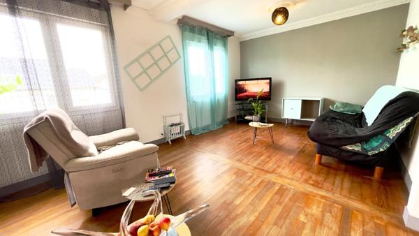 Entre le POLE SANTE et LECLERC