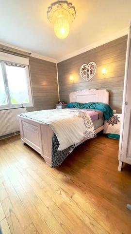 Entre le POLE SANTE et LECLERC