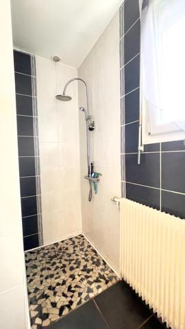 Entre le POLE SANTE et LECLERC