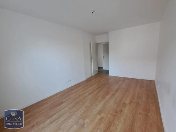 Appartement à louer 3 pièces 56.78m² Montlhéry (91310)