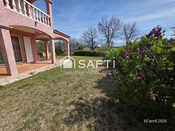 Maison familiale avec 4 chambres, garage 70 m² et jardin constructible