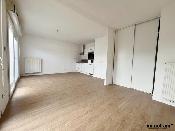 Vente Appartement 32m2 - 1 chambre(s) - Croix, Bol d'Air • Réf. VA27490