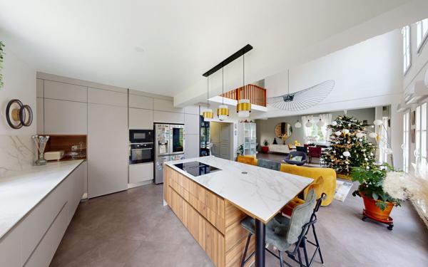 Maison à vendre    7 pièces • 197 m2 Bailly-Romainvilliers