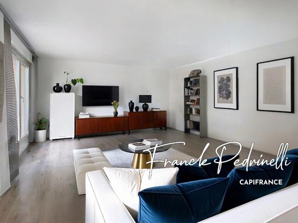 Appartement à vendre 3 pièces 72 m² VILLEURBANNE (69) CHARPENNES – Place Charles Hernu avec terrasse exceptionnelle de 75 m²