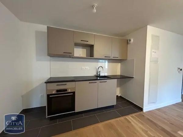 Appartement à louer 4 pièces 90.5m²