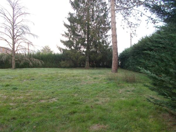 Terrain constructible Terrasson centre ville