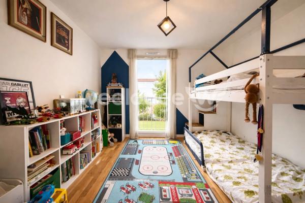 Appartement à vendre 3 pièces de 65,21 m² à Rueil-Malmaison