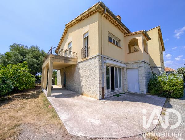 Maison à vendre 8 pièces 258 m² Cagnes-sur-Mer