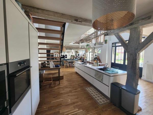 Maison à VILLENEUVE-L'ARCHEVEQUE, 89190 - 6 pièces 400m²