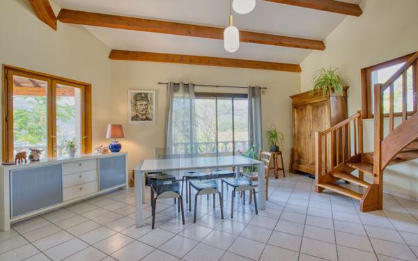 Maison à vendre    4 pièces •  Privas