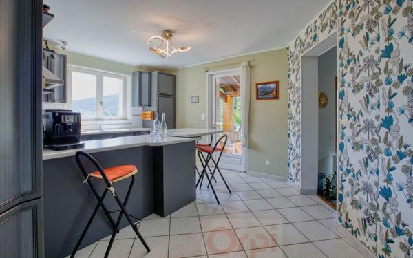 Maison à vendre    4 pièces •  Privas