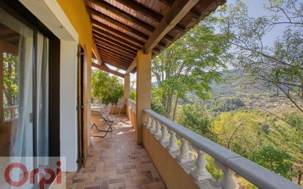 Maison à vendre    4 pièces •  Privas