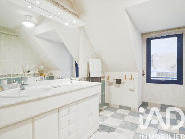 Maison à vendre 7 pièces 220 m² Saint-Lyphard