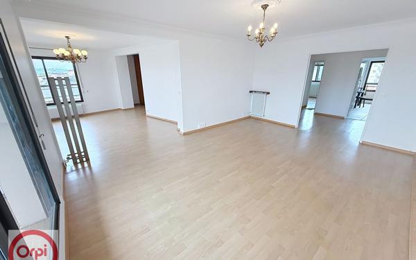 Appartement à louer    5 pièces • 117 m2 Pau