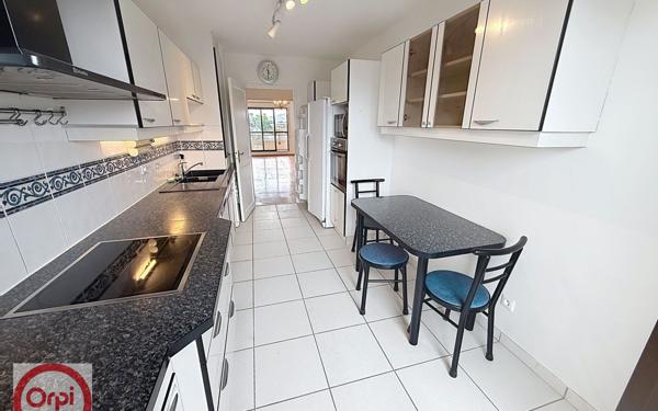 Appartement à louer    5 pièces • 117 m2 Pau