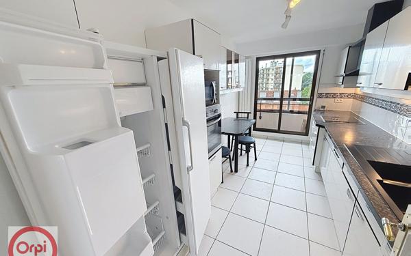 Appartement à louer    5 pièces • 117 m2 Pau