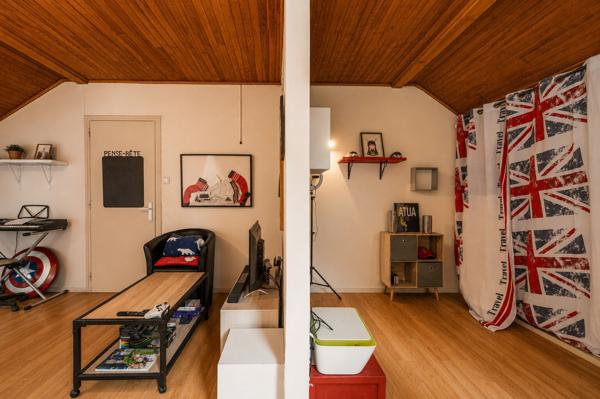 A VENDRE - FRANGY - MAISON DE VILLE T4 - 108 M² - 3 CHAMBRES - GARAGE ET JARDIN