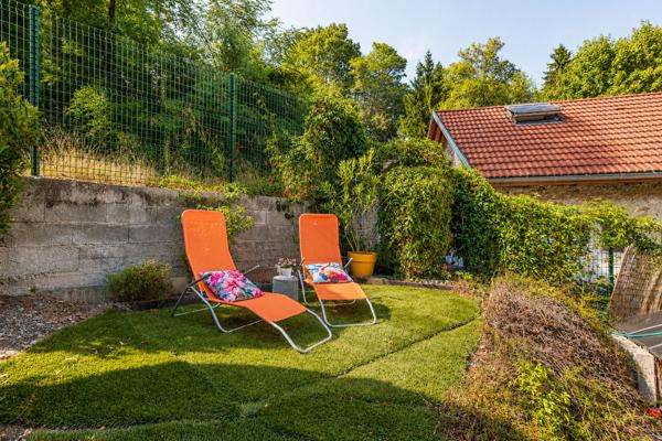 A VENDRE - FRANGY - MAISON DE VILLE T4 - 108 M² - 3 CHAMBRES - GARAGE ET JARDIN
