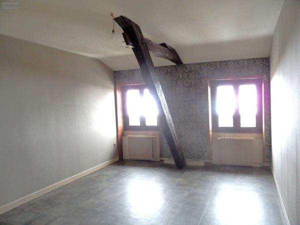 Appartement à louer à Romenay en Saône-et-Loire (71470), ref : 13755/485