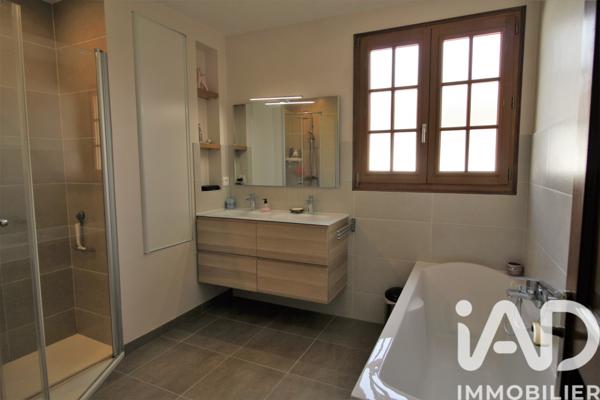 Maison à vendre 7 pièces 197 m² Villecresnes