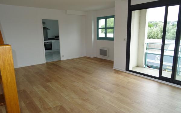 Appartement à louer    3 pièces • 78,49 m2 Saint-Renan