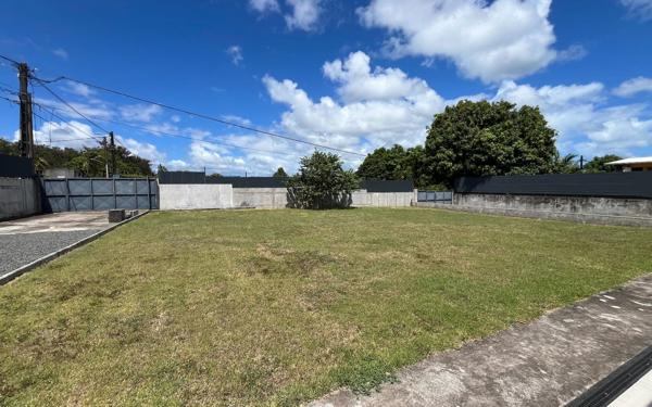 Maison à vendre    5 pièces • 104,56 m2 Baie-Mahault