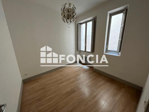 Location Appartement 2 pièces 44.8 m² - RUE DU BATIMENT D'ARGENT Nimes 30000