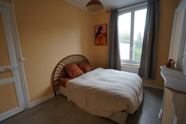Maison 5 pièce(s) 4 chambre(s) 137 m²