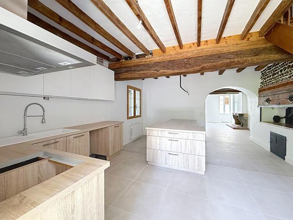 Charmant Appartement Chalamont 116.5 m2, 3 chambres, terrasse