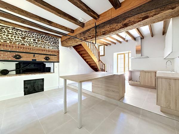 Charmant Appartement Chalamont 116.5 m2, 3 chambres, terrasse