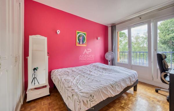 Appartement 3 pièce(s) 60 m2 - Saint Germain En Laye Loyer 1 850 €/mois charges comprises **  - Référence  18487