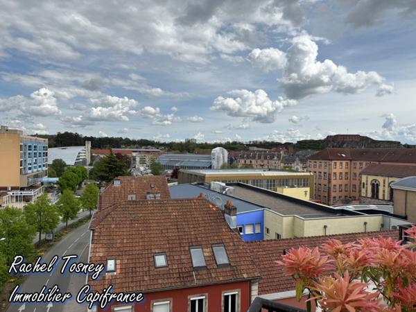 DUPLEX D'EXCEPTION, Centre ville BELFORT (90), BALCONS, PLACE DE PARKING, dépendances !