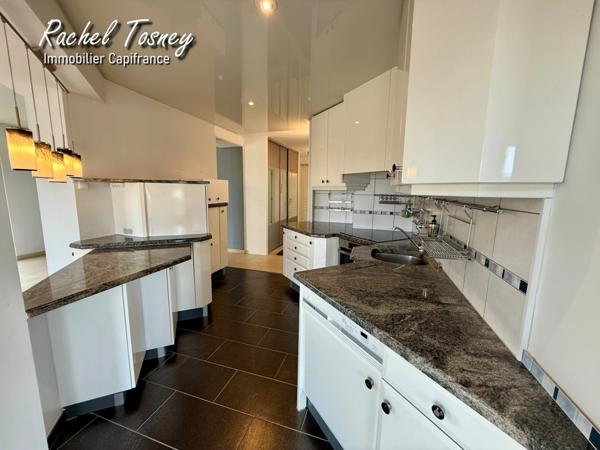 DUPLEX D'EXCEPTION, Centre ville BELFORT (90), BALCONS, PLACE DE PARKING, dépendances !